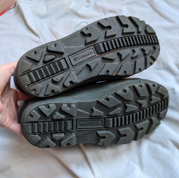 Columbia girls Powder Bug Plus II size 4 - Picture 2 of 9